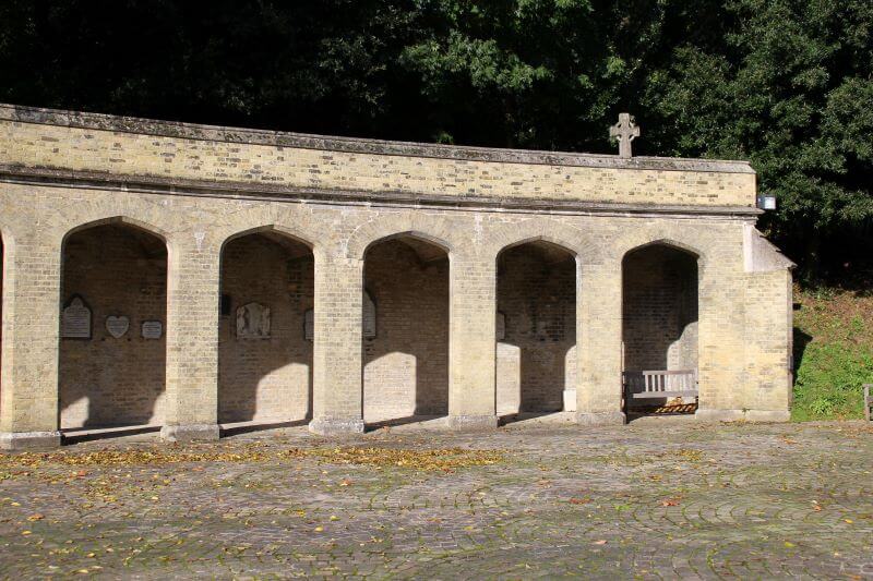 The Colonnade in Highgate Cemetery West