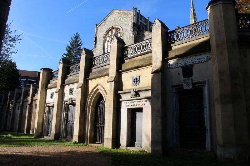 buiding of the terrce Catacombs