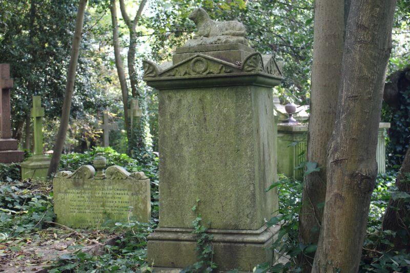 unknown grave for a child