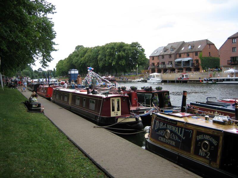 narrow boats in Evesham Festival