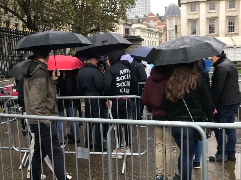 a queue for entrance to British Museum